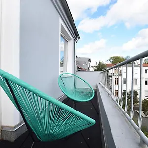 Air 5 Apartment
